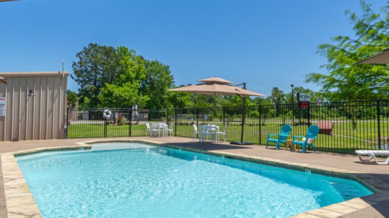 pool 600x600